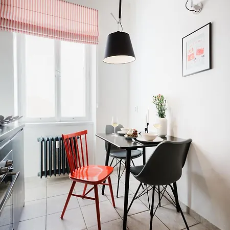 Days - 1bdr - Workspace - Netflix - New Town Apartment *