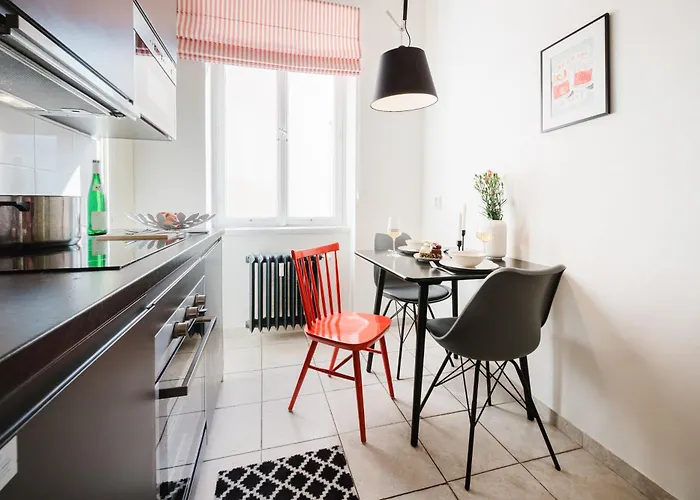 Apartamento Days - One-bedroom With Netflix And Workspace With Imac In New Town